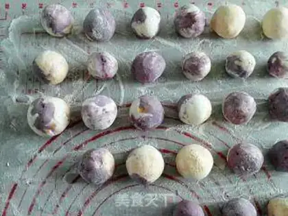 Make Colored peanut plum step 13