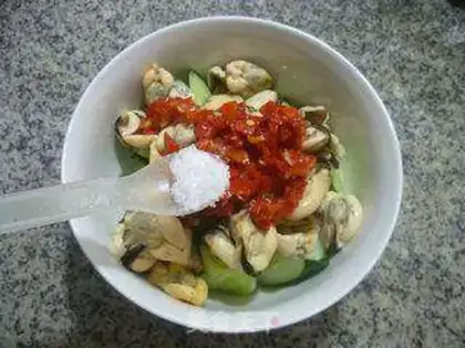 Make A cucumber pickle step 6
