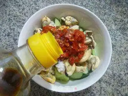 Make A cucumber pickle step 7