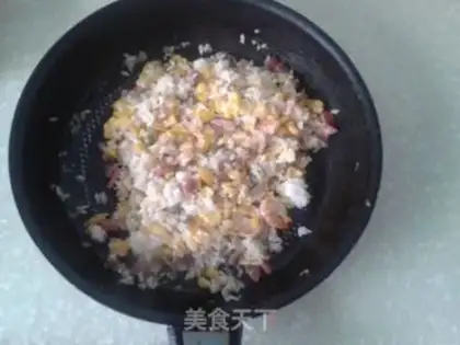 Make Shrimp ham and egg fried rice step 5