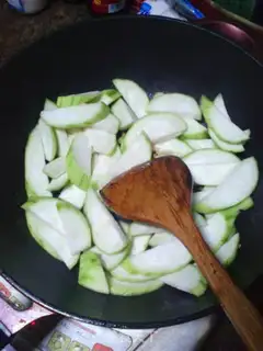 Make Shrimp ham and egg fried rice step 6