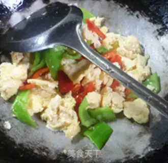 Make Double pepper fried duck eggs step 8