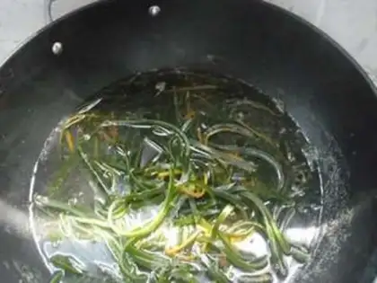 Make Seameat and radish step 2