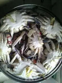 Make Fresh crabs step 1