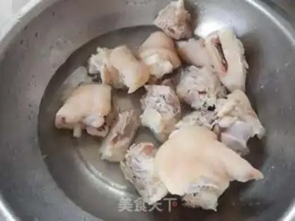 Make Garlic pig hand step 3