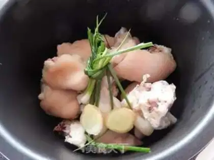 Make Garlic pig hand step 5