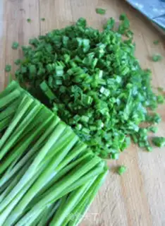 Make An egg box of celery step 3