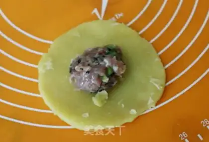 Make Sioux meat mooncake step 5