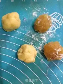 Make French pineapple mooncake step 2