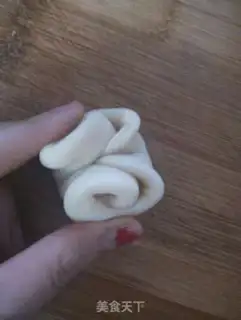 Make Sioux pretzels step 15