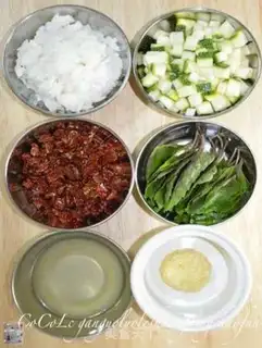 Make A dry pot of roller-dried rice step 0