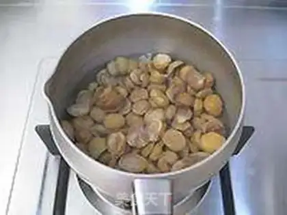 Make Chestnut cranberry ice cake step 1