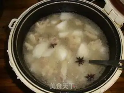 Make Cow radish soup step 0