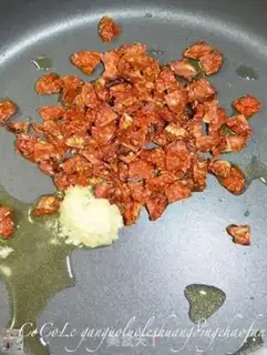 Make A dry pot of roller-dried rice step 1