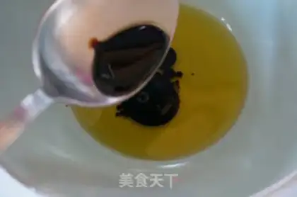 Make A tomato cup step 3