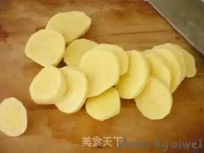 Make Fried potatoes step 1
