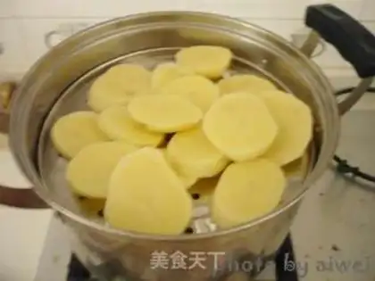 Make Fried potatoes step 2