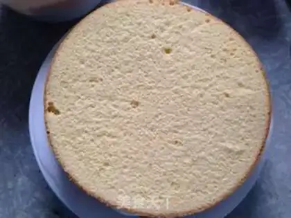 Make Twinberry candy cake step 6