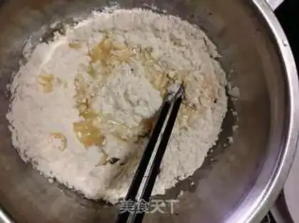 Make Squeeze meat mooncake step 2