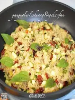 Make A dry pot of roller-dried rice step 15