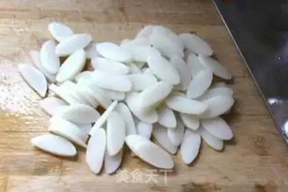 Make Hot fried rice cake step 1