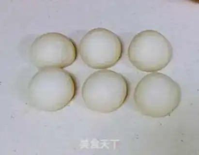 Make Peach buns step 2