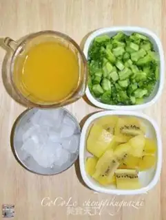Make Double fruit emerald juice step 0