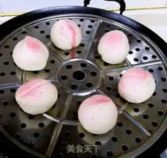 Make Peach buns step 5