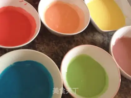 Make Rainbow cake step 4