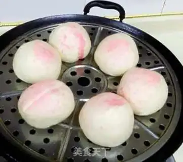 Make Peach buns step 6