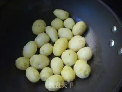 Make The olives, the potatoes step 1