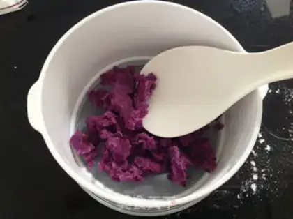 Make Frozen mooncake step 7