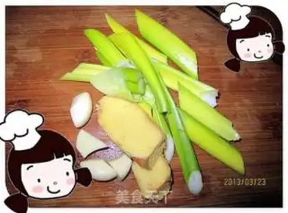 Make Dry-burned yellow fish step 1