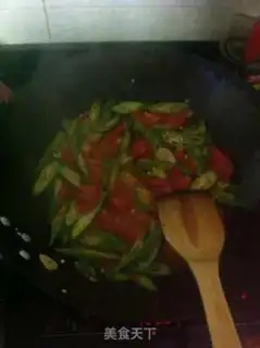 Make Tomatoes with sunflower step 2