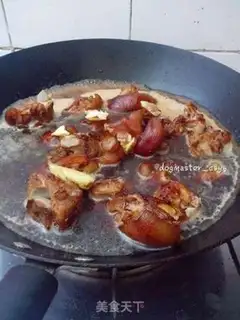 Make Red burning pig hoof step 5