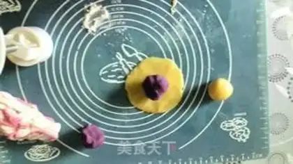 Make The potato moon cake step 1