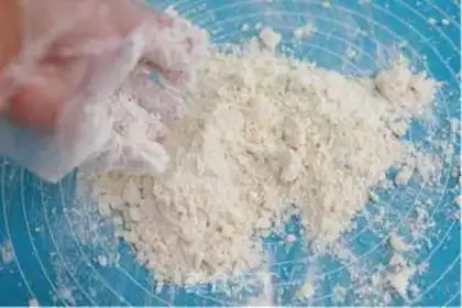 Make Rose flower mooncake step 2