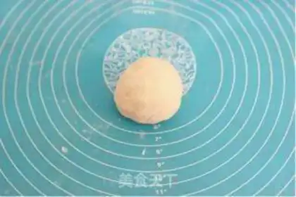 Make Rose flower mooncake step 3