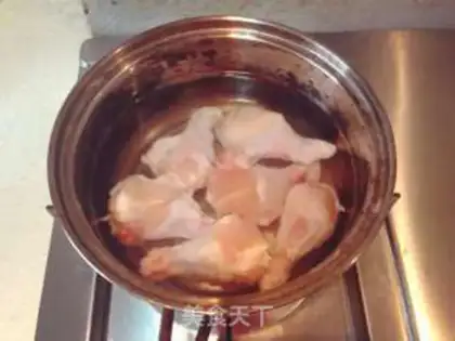 Make Little potato fried chicken wings step 1