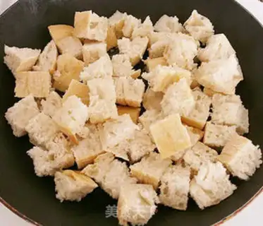 Make Italian bread salad step 2