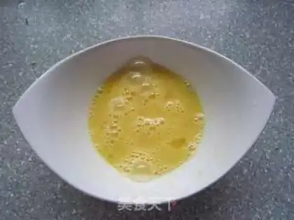 Make Pretzel fried eggs step 3
