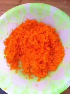 Make Carrot ice-pies step 1