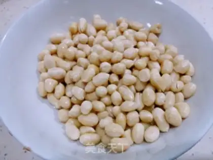 Make Spicy peanuts step 1