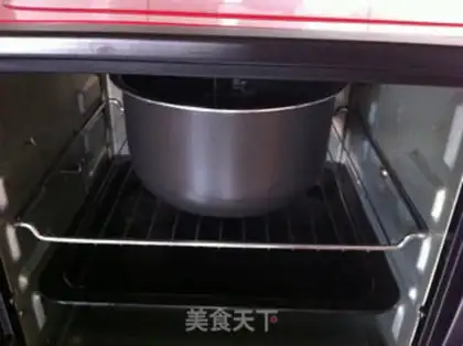 Make Black sesame sponge cake step 12