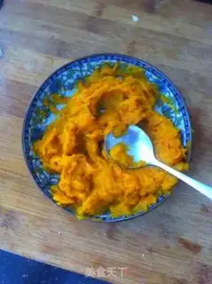 Make Pumpkin corn buns step 8