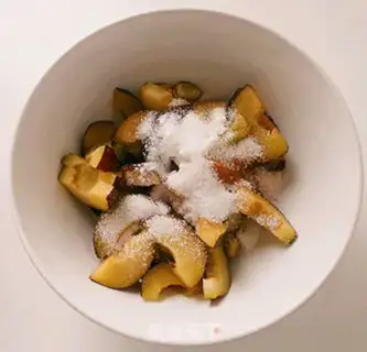 Make Chestnut pie step 1