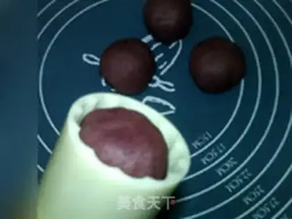 Make A milk-free violet moon cake step 14
