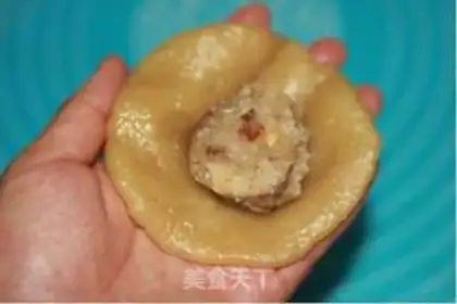 Make Red moon cake step 17
