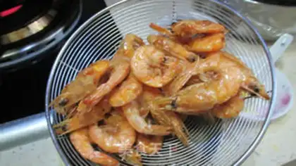 Make Pretzels, prawns step 2