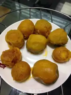 Make A wide moon cake step 1
